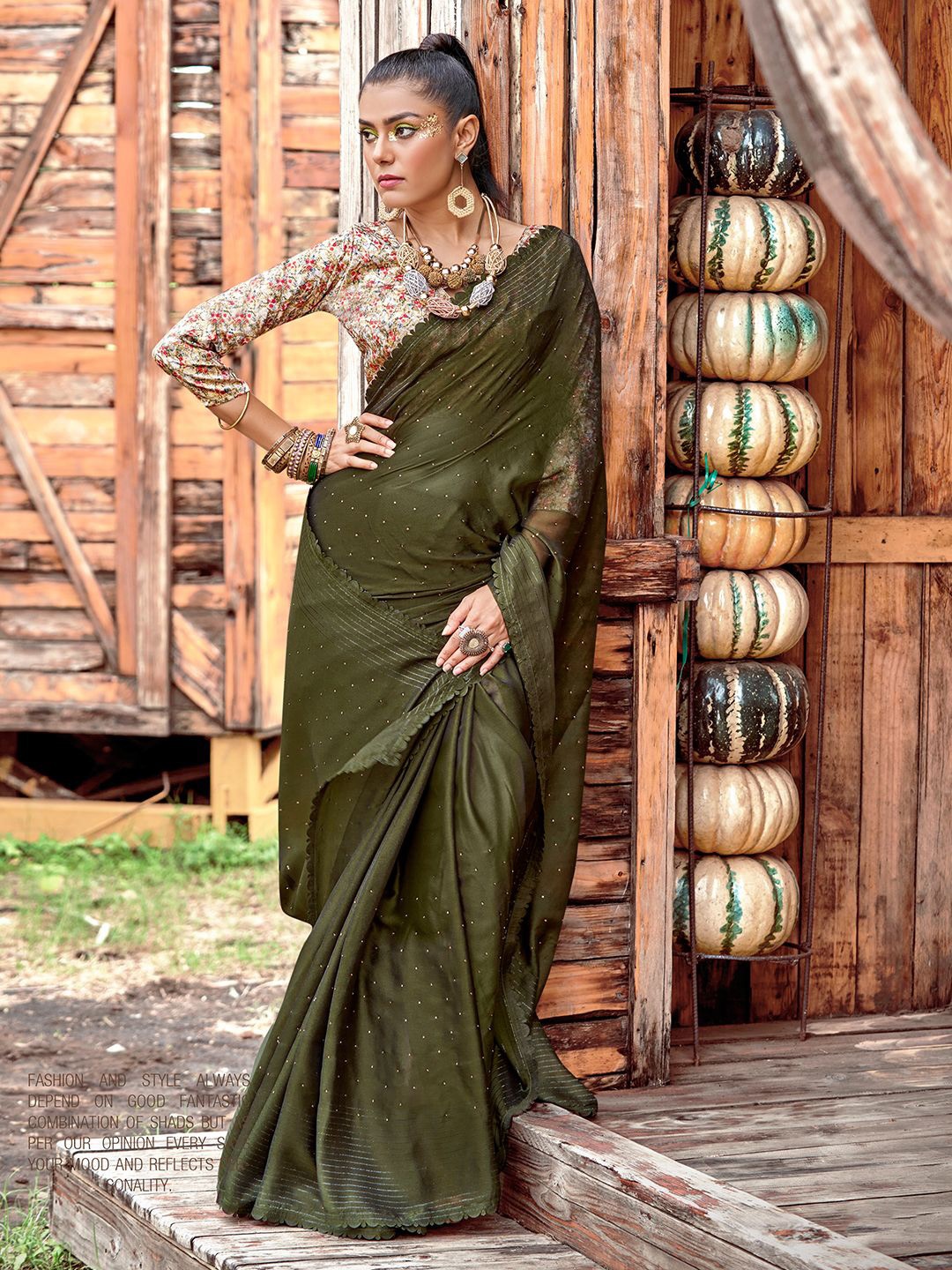 

Panzora Embellished Beads and Stones Saree, Green