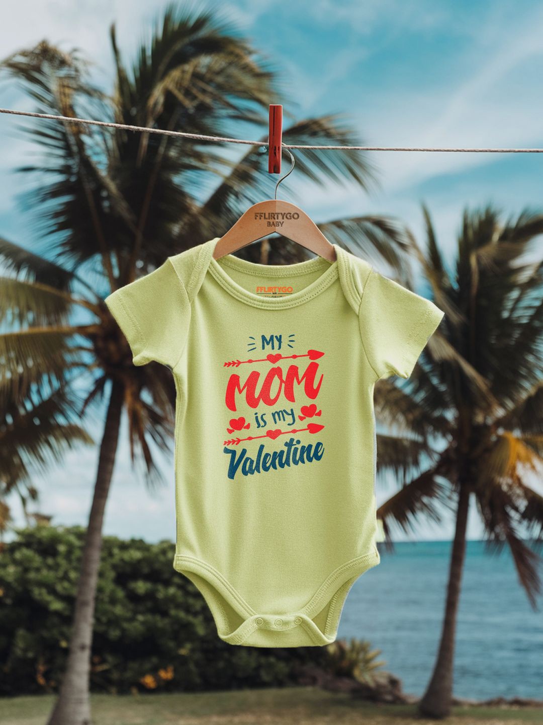 

FFLIRTYGO Infants Valentine day Printed Cotton Bodysuit, Green