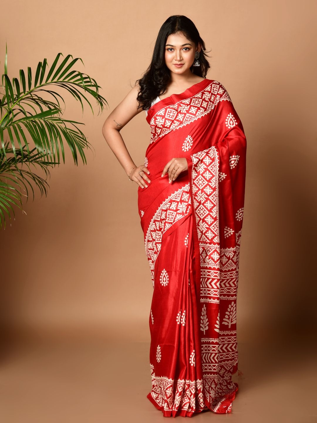 

Laa Calcutta Ethnic Motifs Printed Pure Silk Saree, Red