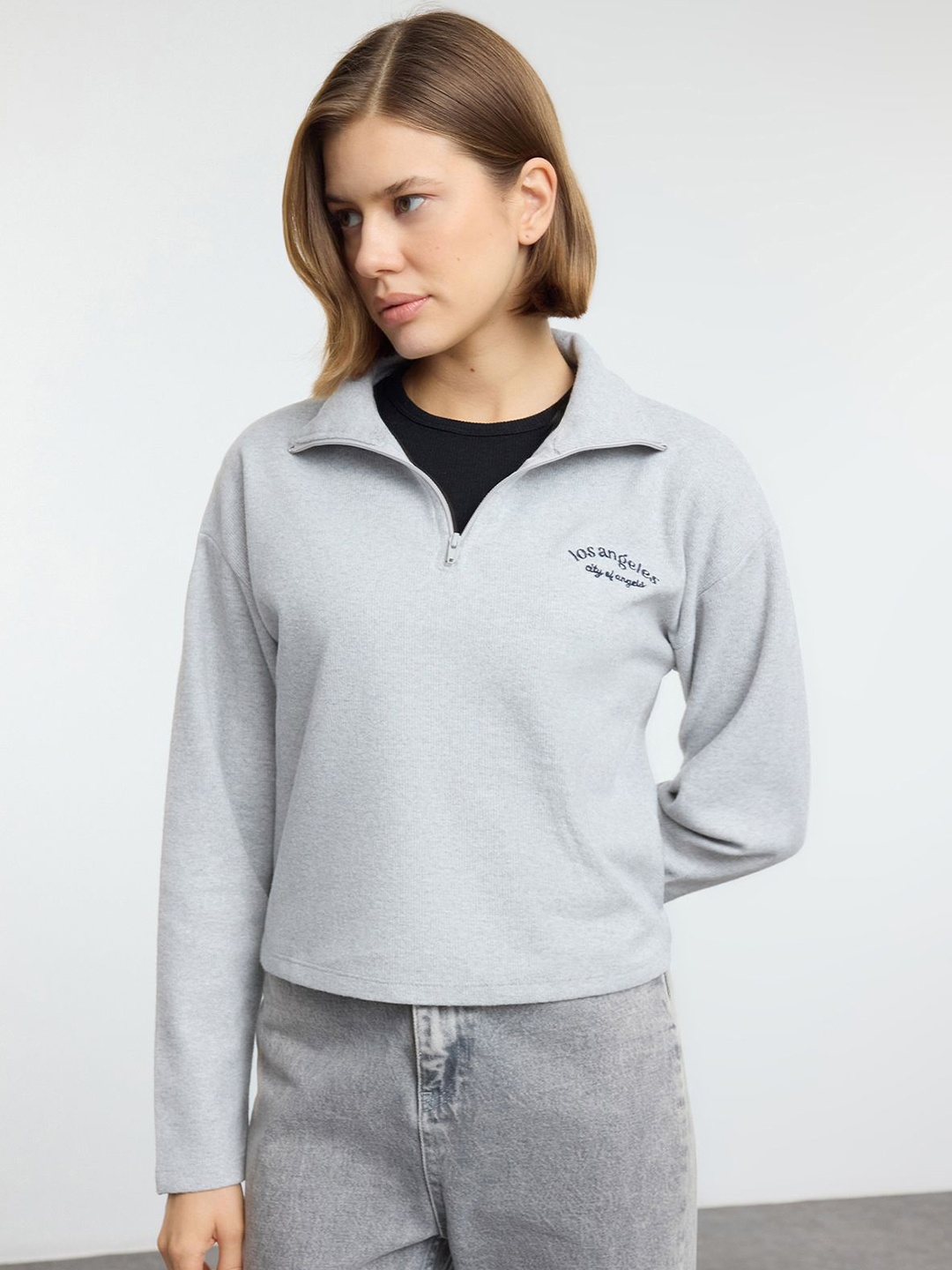 

Trendyol Men Sweatshirt, Na