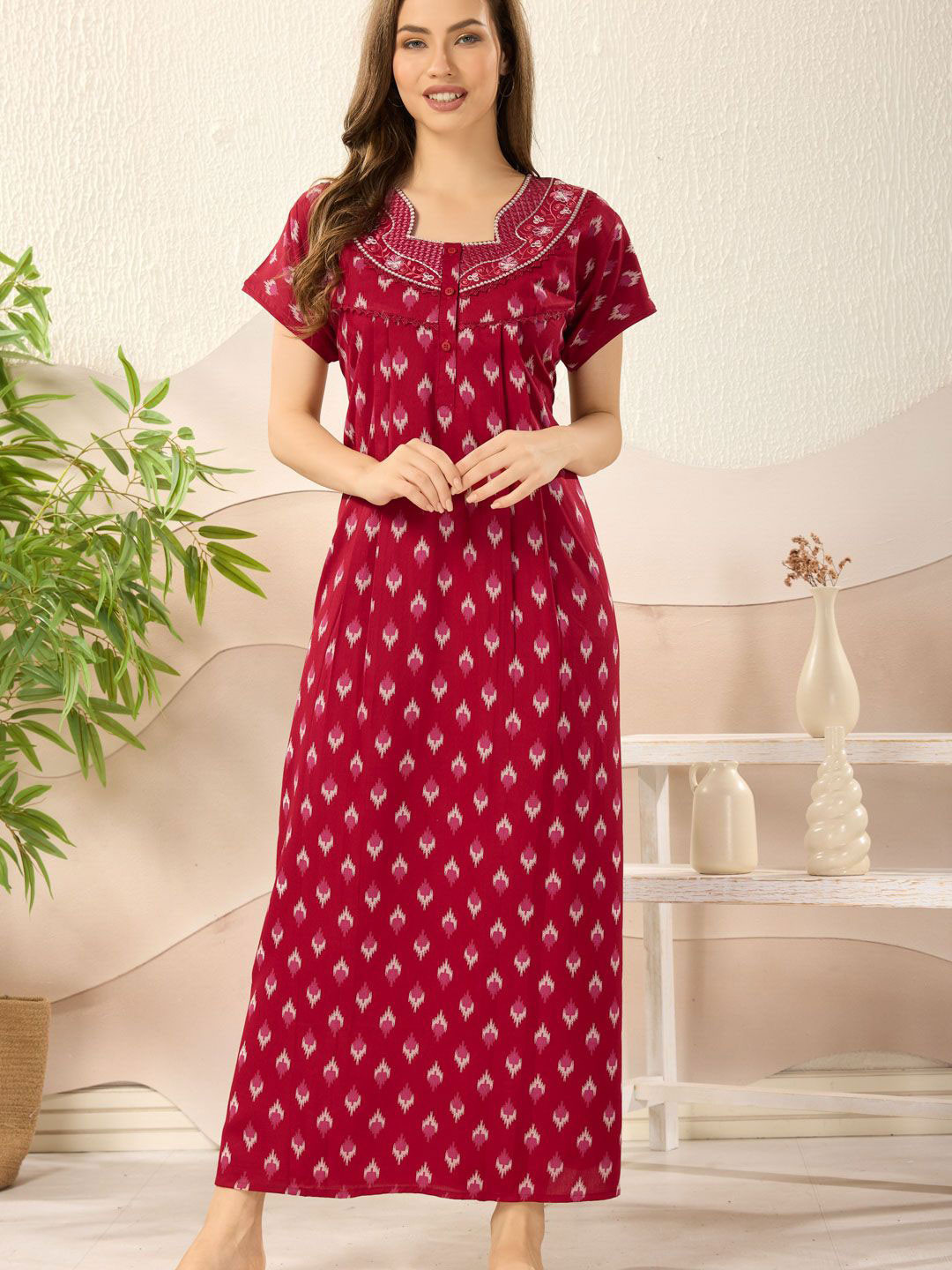 

Soulemo Women Printed Maxi Nightdress, Maroon