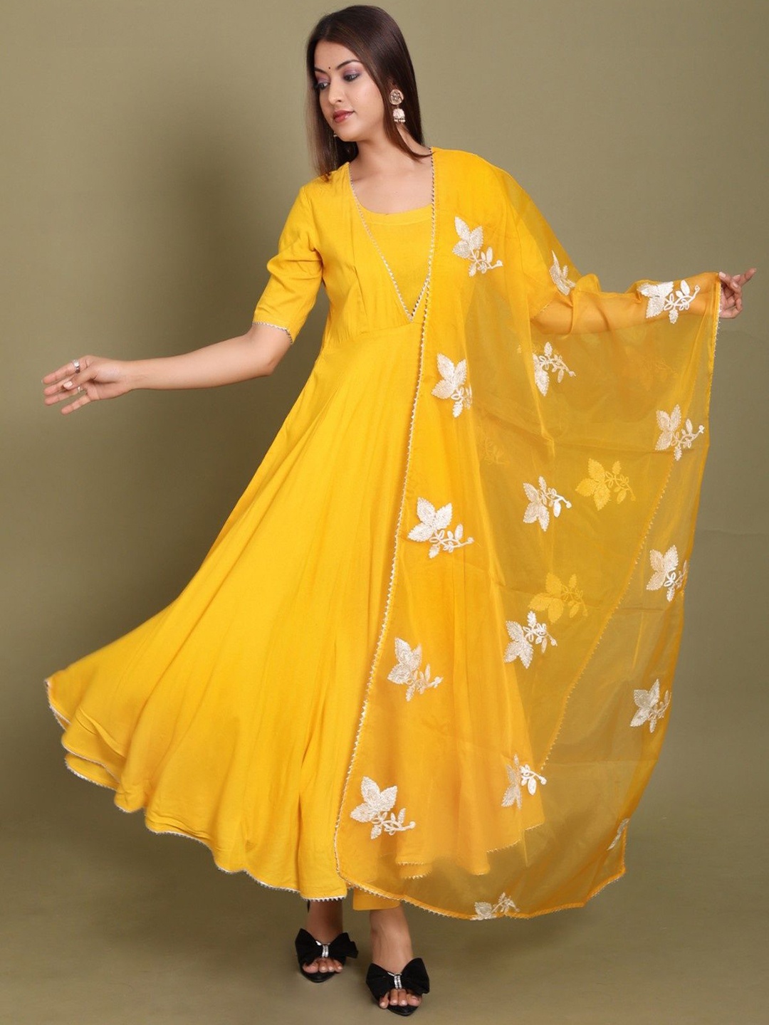 

DRESENCE Round Neck Gotta Patti Anarkali Kurta with Trousers & Dupatta, Yellow