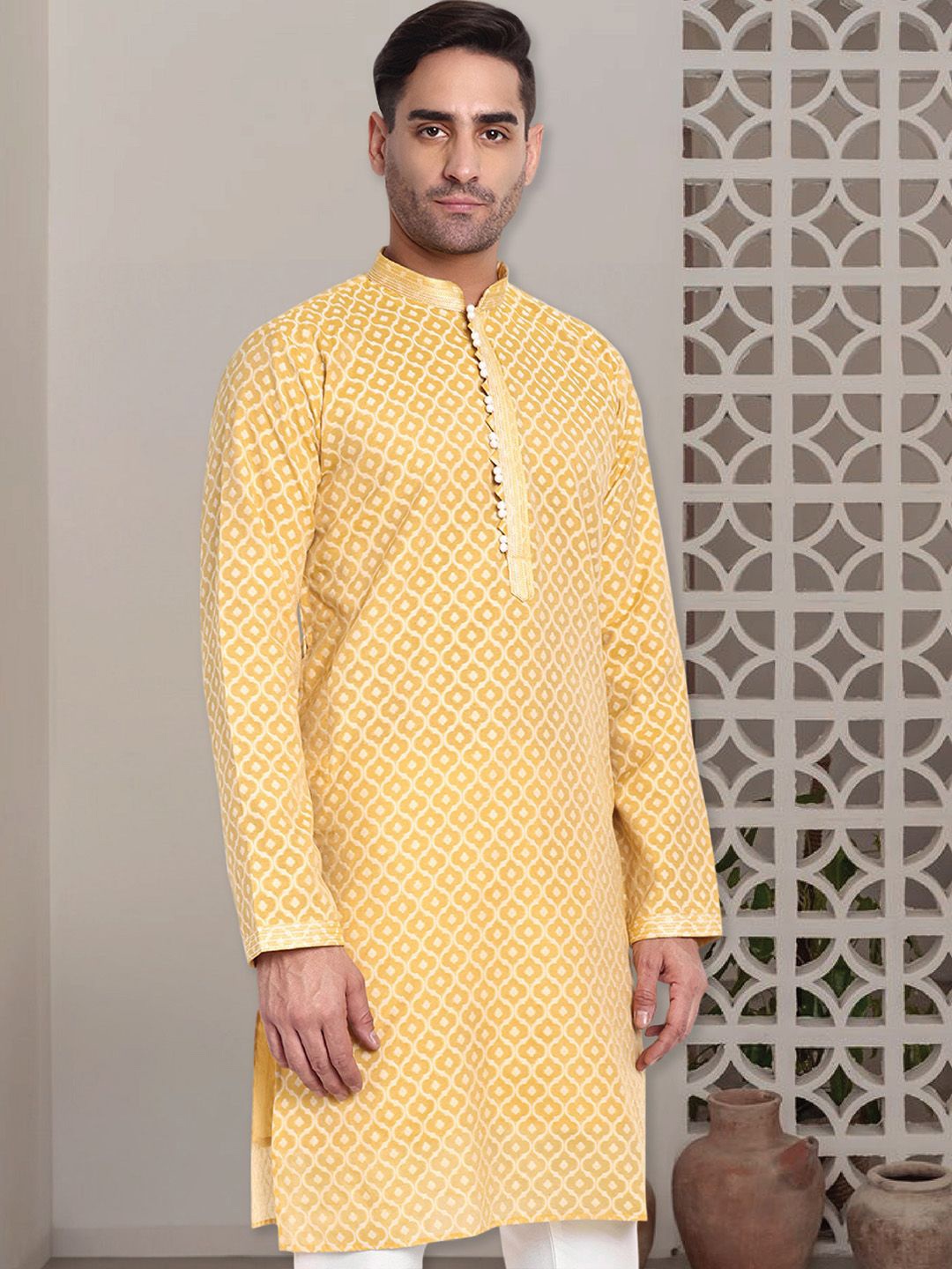 

Tesmare Ethnic Motifs Woven Design Mandarin Collar Banarasi Straight Kurta With Trouser, Yellow