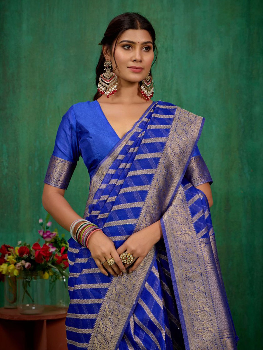 

Sangria Woven Design Striped Zari Saree With Border, Blue