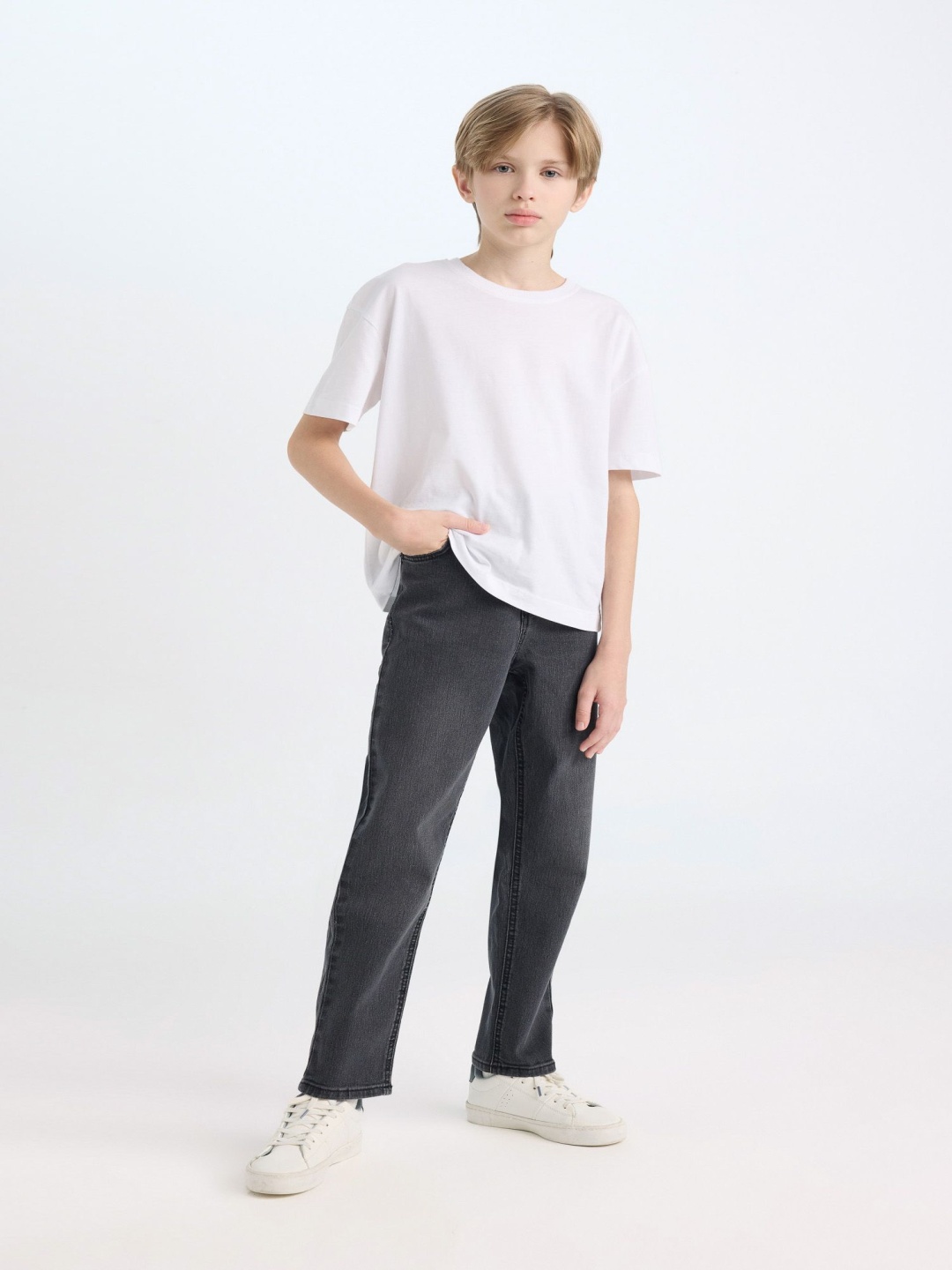 

DeFacto Boys Trousers, Na