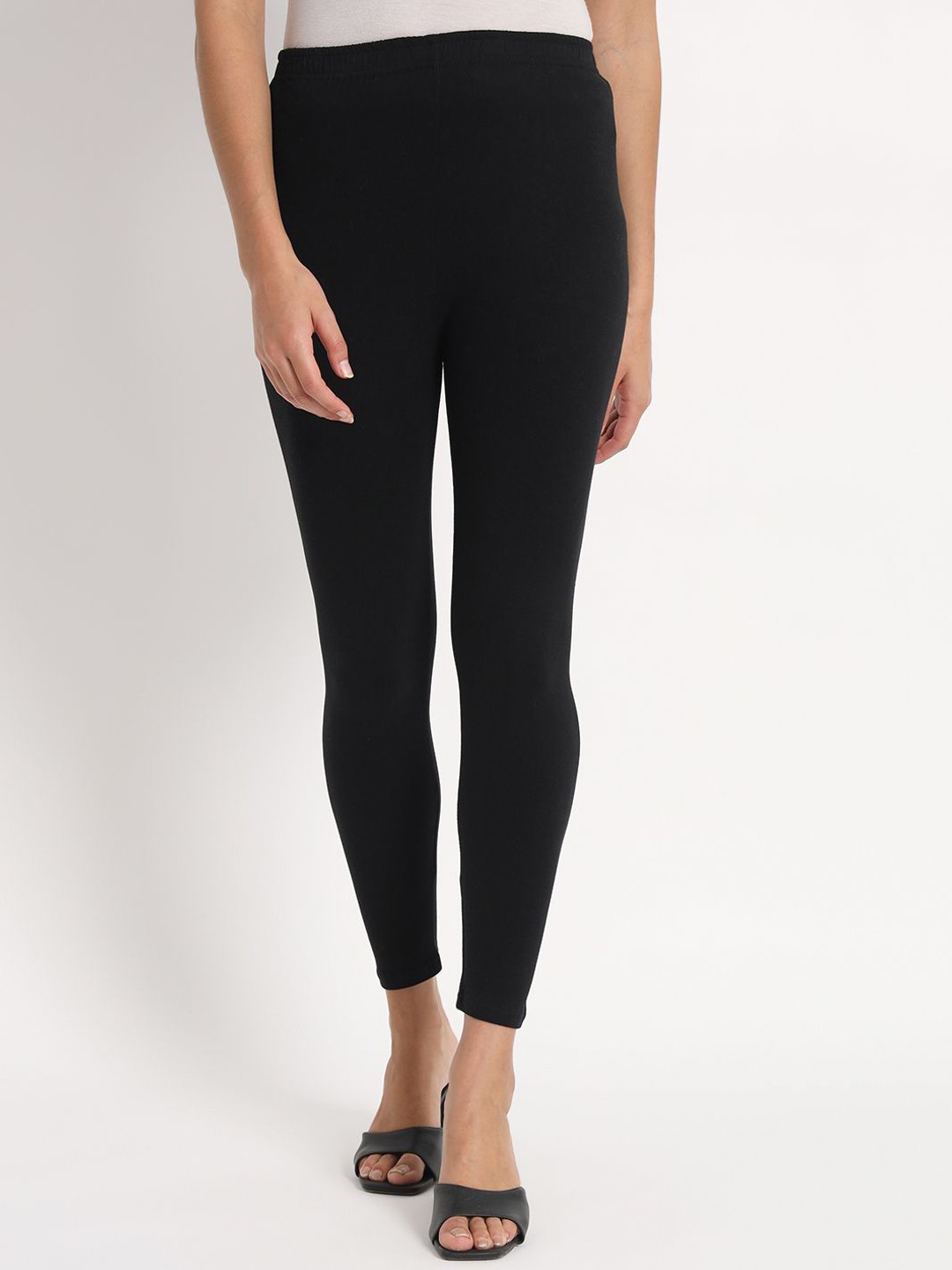 

Thread Plus Women Ankle Length Super Stretchable Solid Cotton Leggings, Black