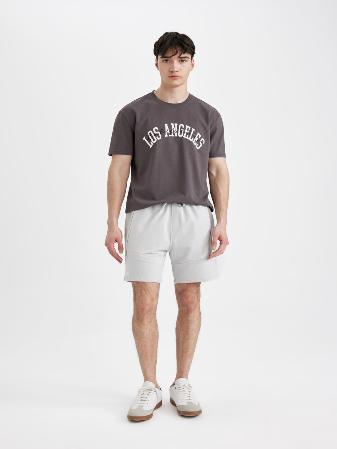 

DeFacto Men Mid-Rise Shorts, White