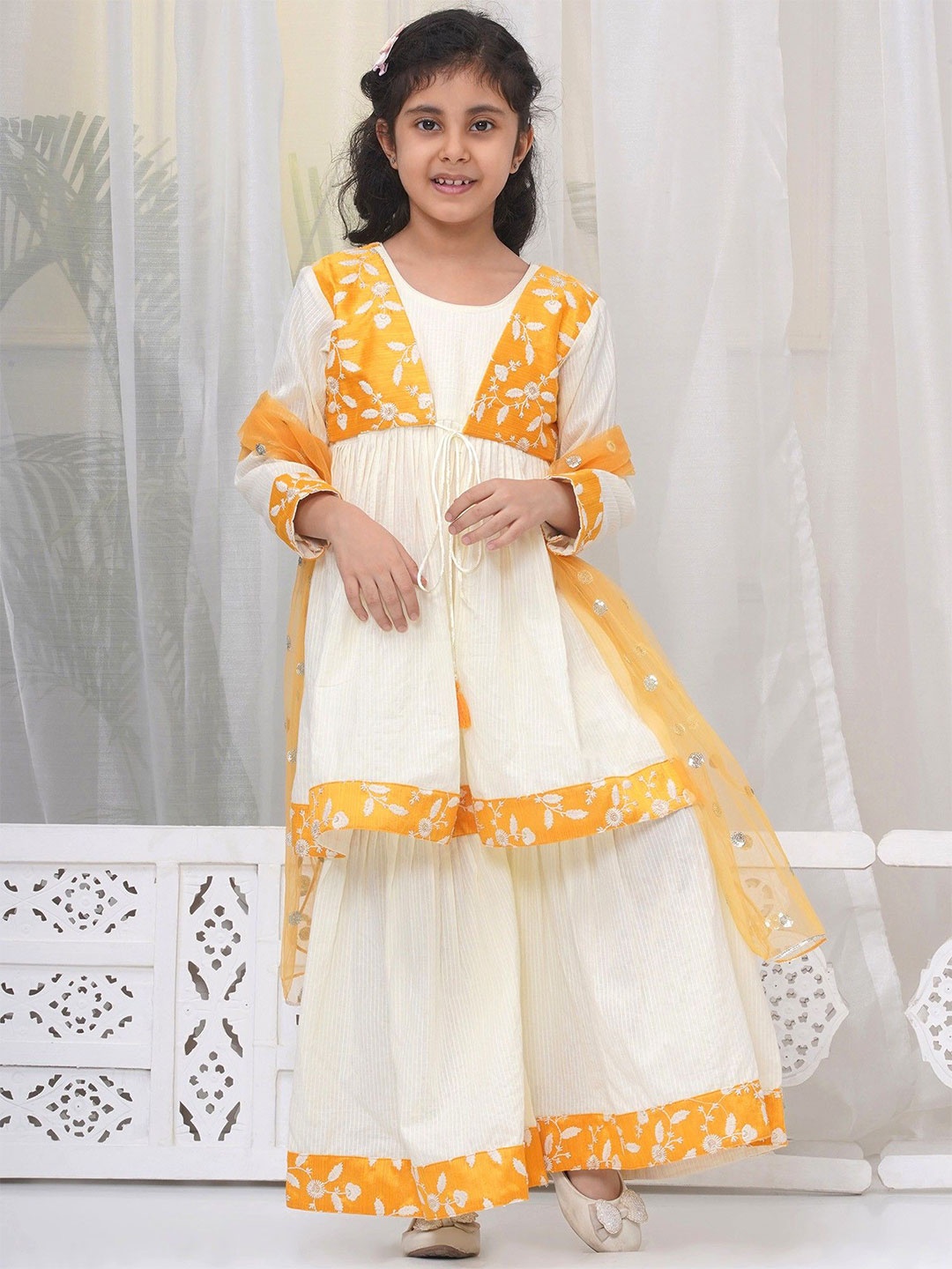 

Little Bansi Girls Floral Embroidered Thread Work Pure Cotton Kurta With Sharara & Dupatta, Cream