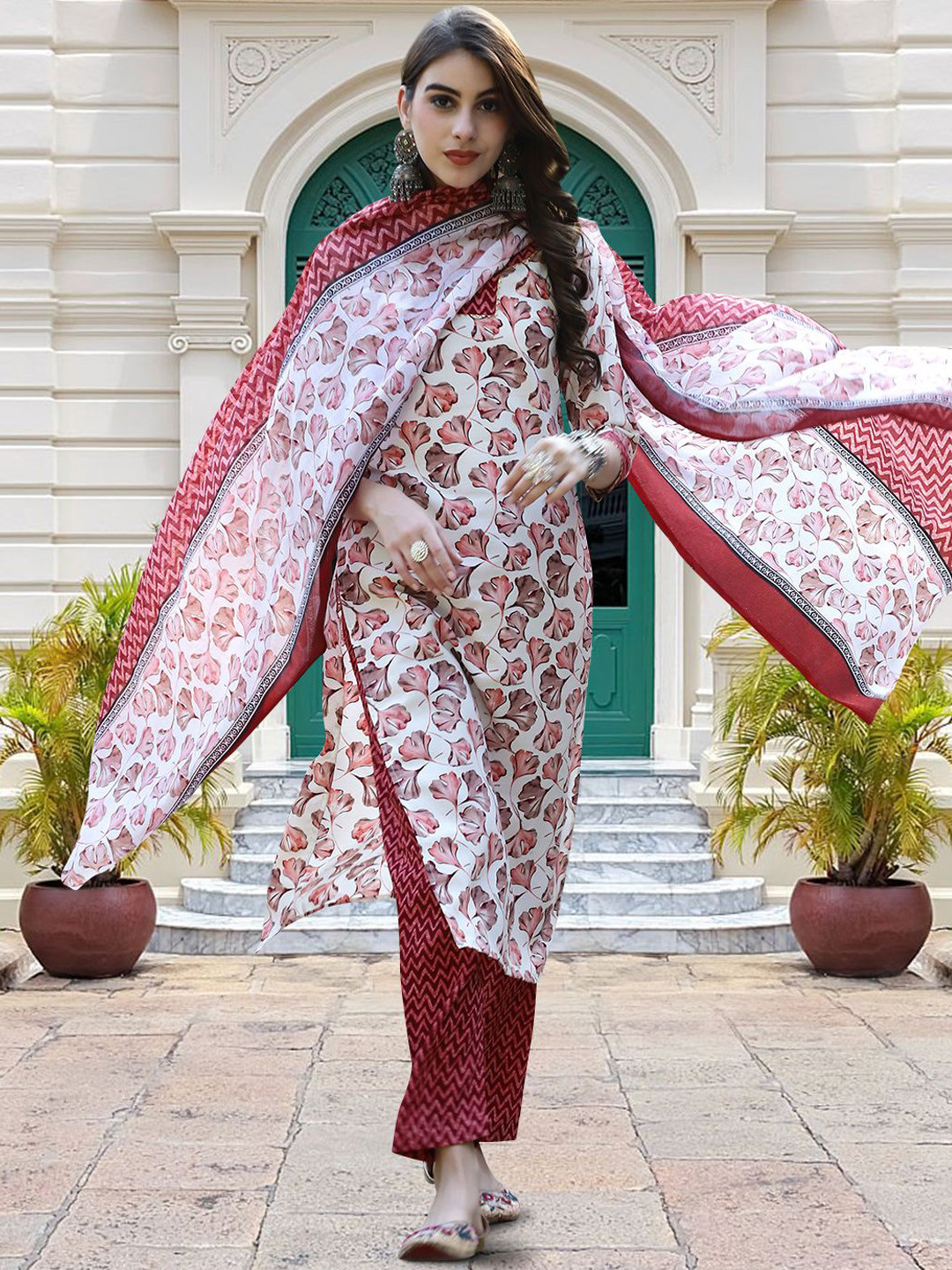 

Moda Rapido Floral Printed V-Neck Straight Kurta With Trouser And Dupatta, White