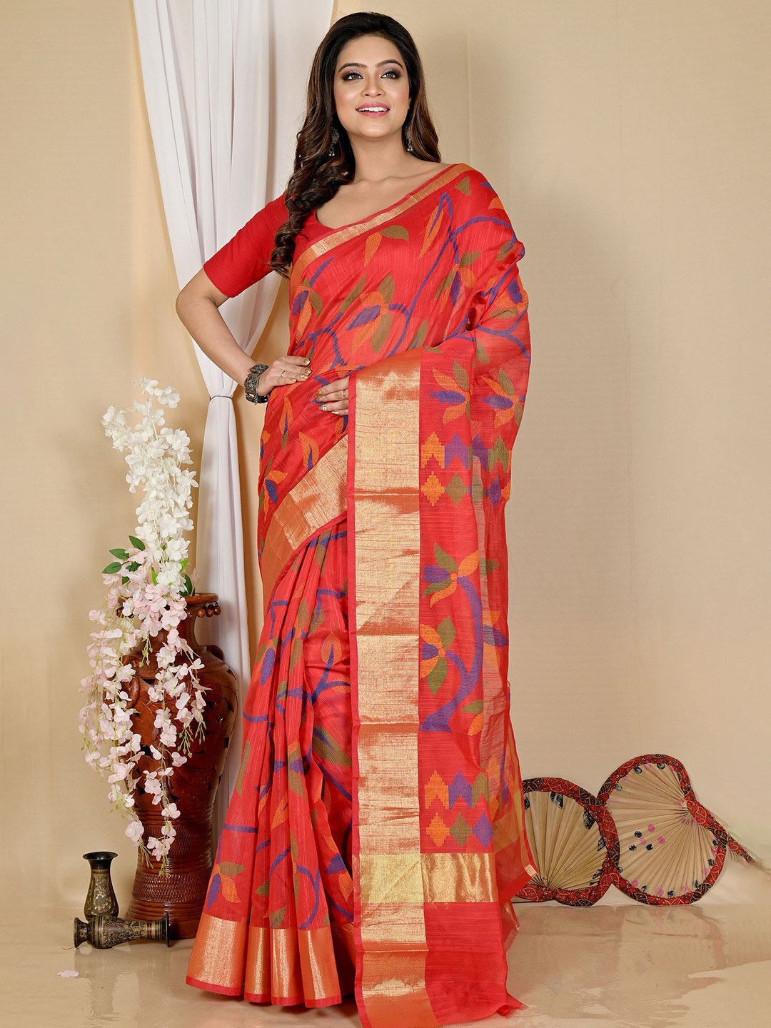 

PuJoy Woven Design Zari Taant Saree, Red