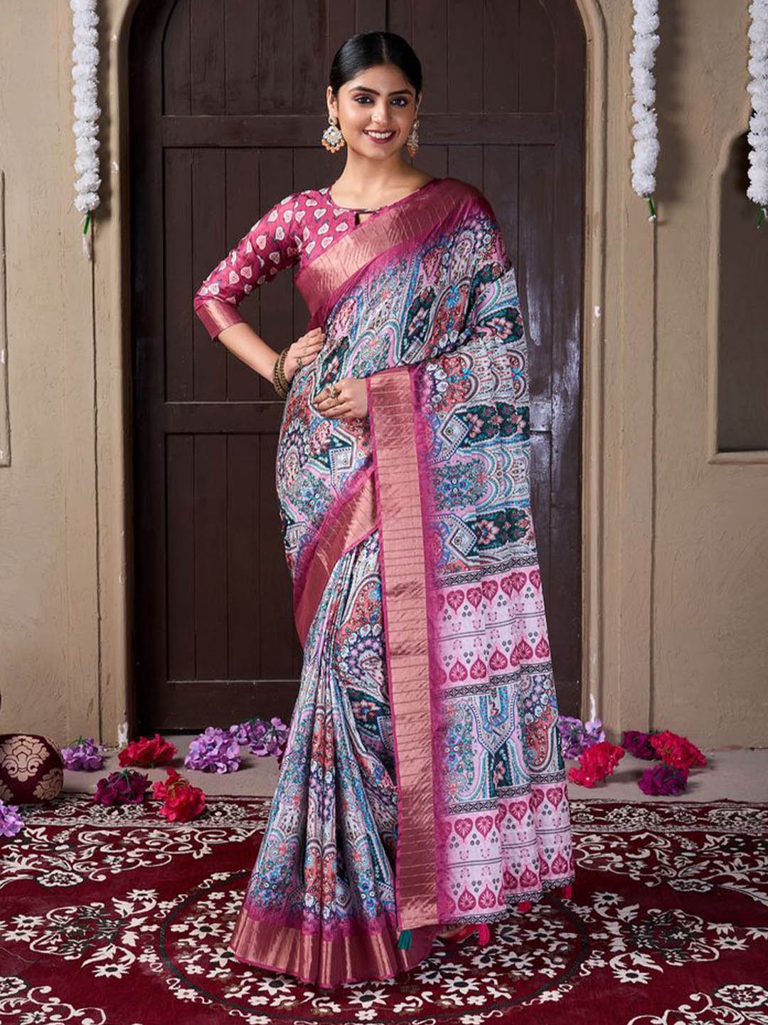 

Fashion FRICKS Floral Zari Silk Cotton Saree, Blue