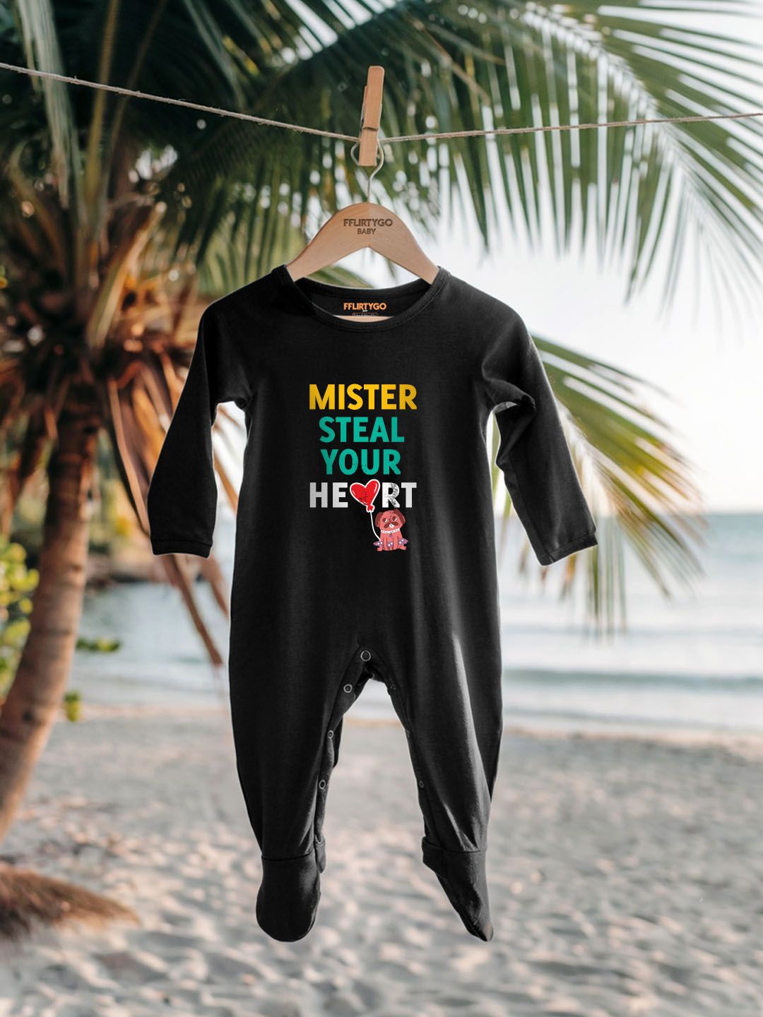 

FFLIRTYGO Infants Valentine day Printed Cotton Sleepsuit, Black