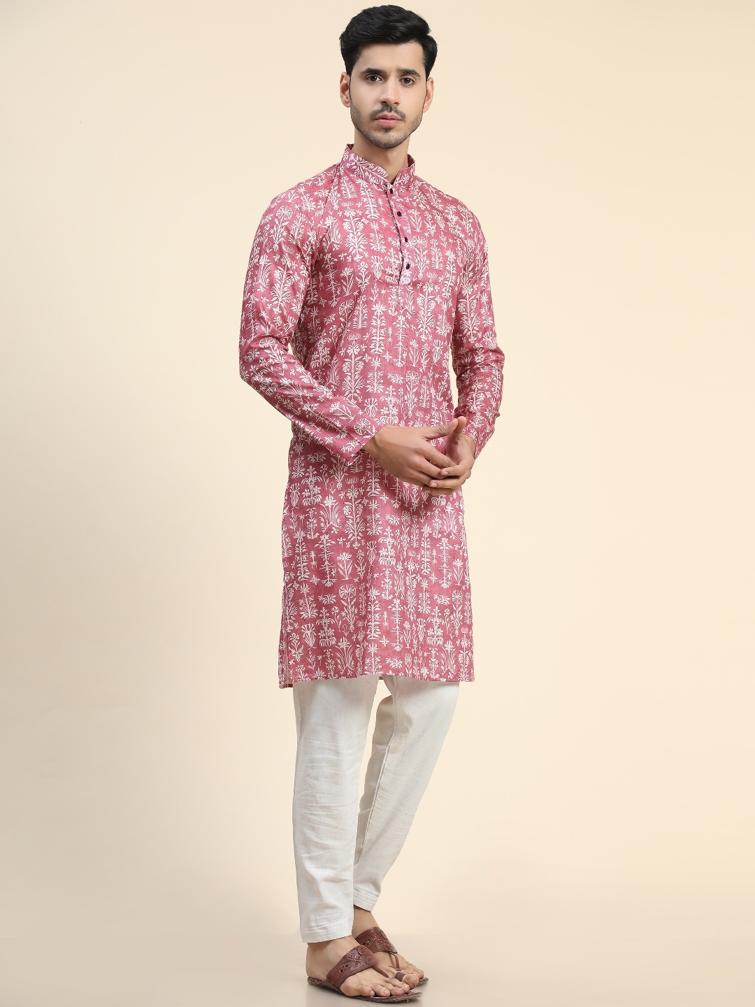 

PERFECTBLUE Men Printed Thread Work Kurta, Pink