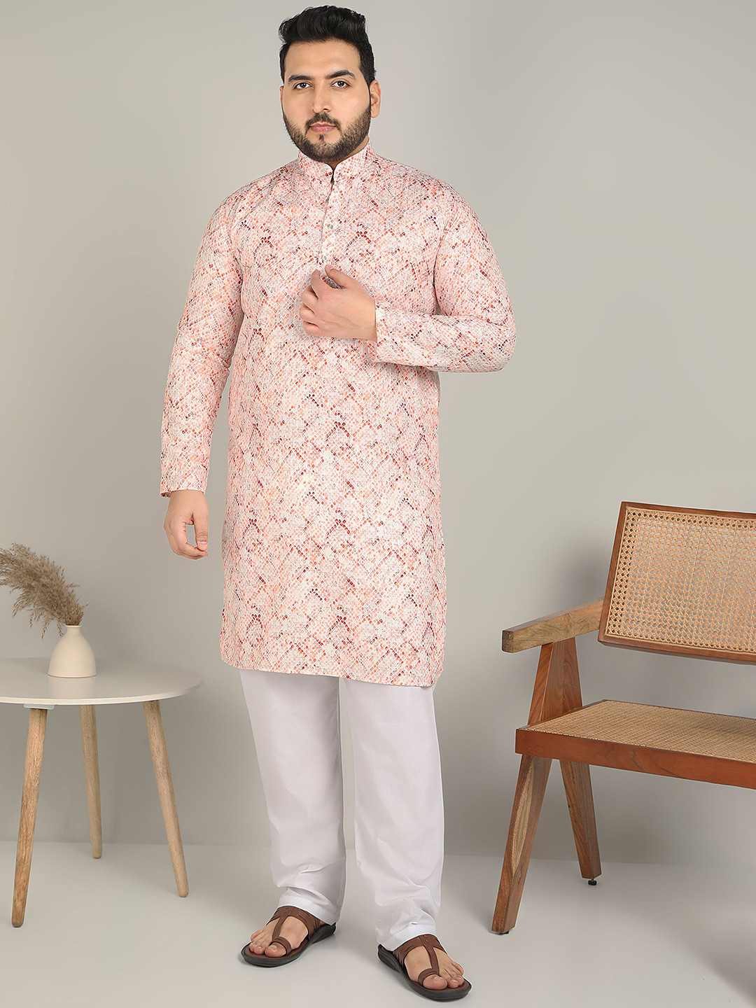 

ADWYN PETER Men Floral Printed Asymmetric Mandarin Collar Kurta, Pink
