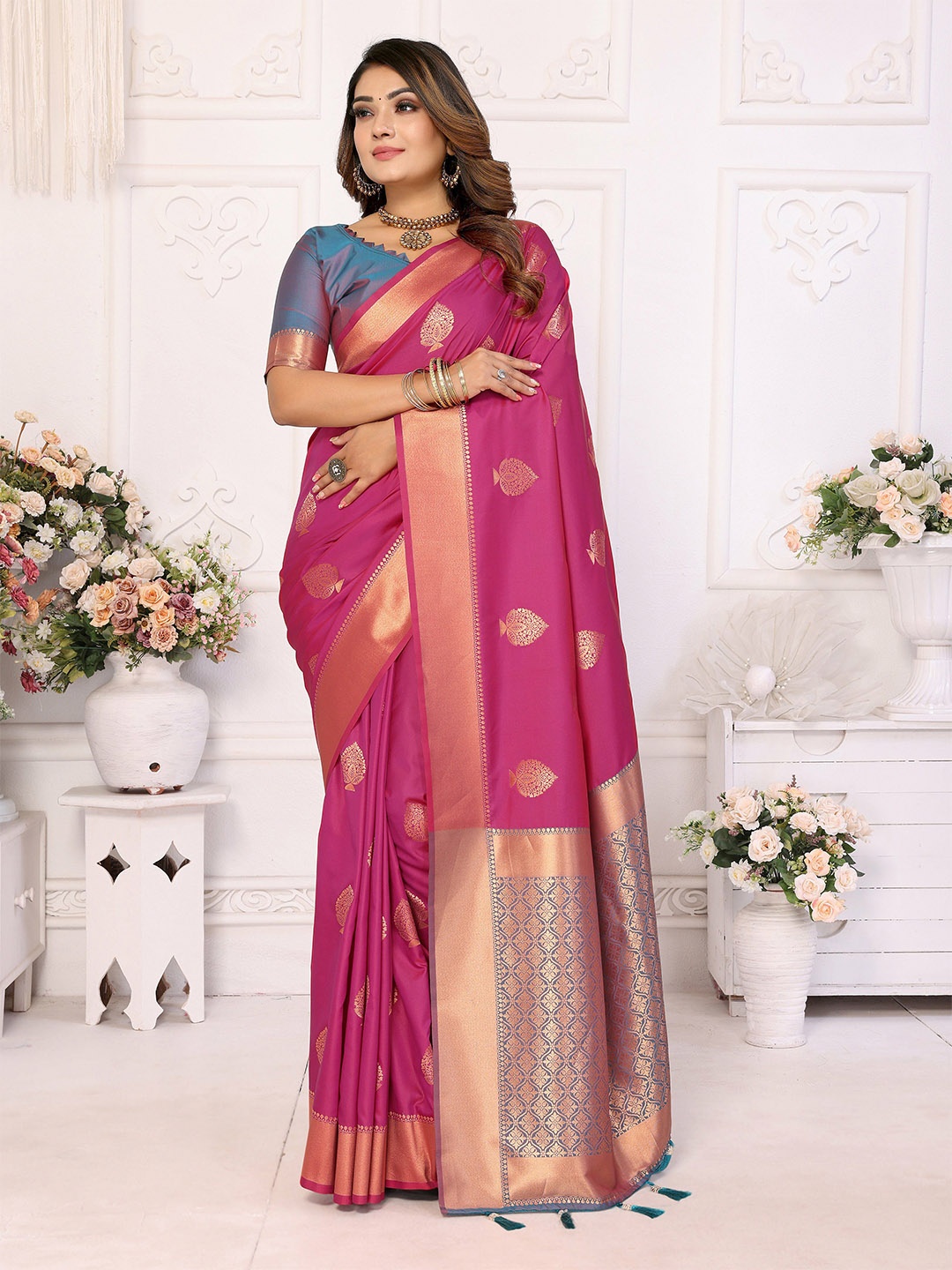 

Vintro Woven Design Zari Pure Silk Banarasi Saree, Magenta