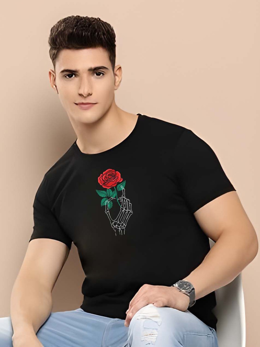 

BOWLIFESTYLE Men Graphic Printed Round Neck Cotton T-shirt, Black