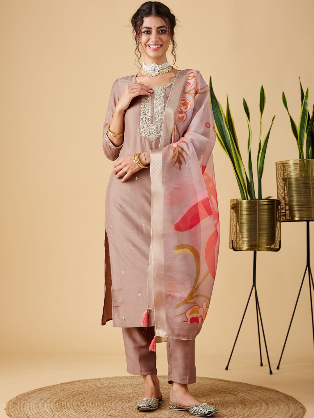 

MOKOSH Floral Embroidered Round Neck Straigth Kurta With Trousers And Dupatta, Brown