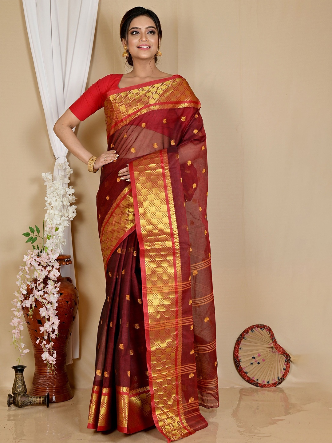 

PuJoy Ethnic Motifs Woven Design Zari Pure Cotton Taant Saree, Brown