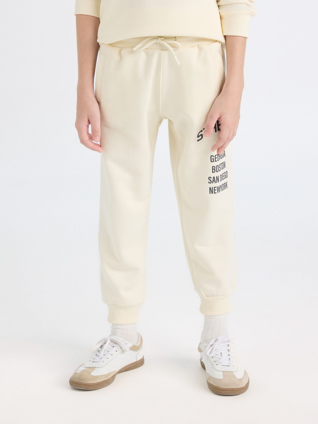 

DeFacto Boys Cotton Mid-Rise Joggers Trousers, Off white