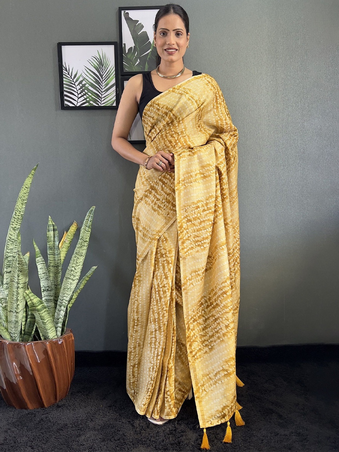 

A TO Z CART Ethnic Motifs Saree, Yellow