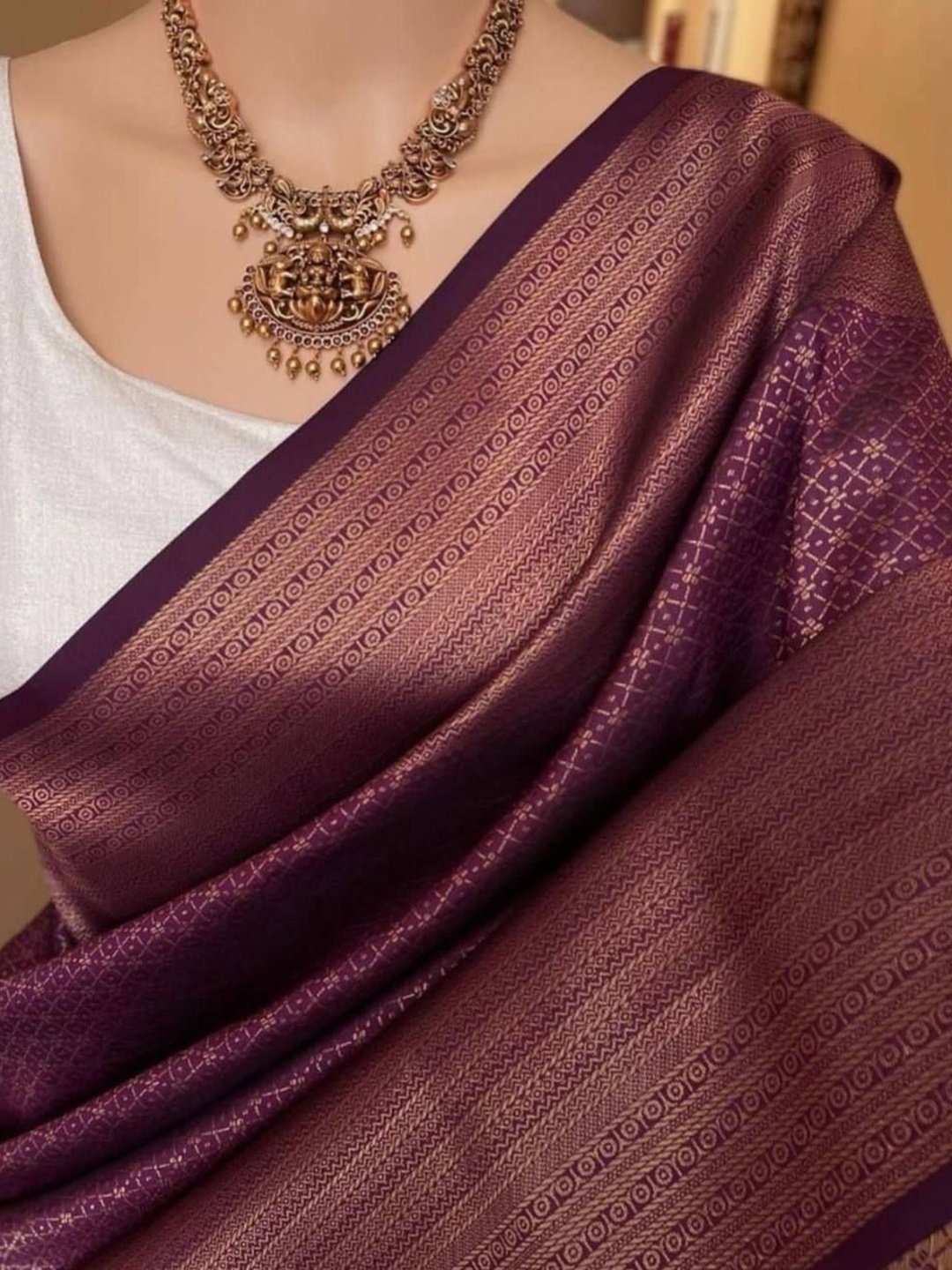 

Taslar Woven Design Zari Banarasi Saree, Purple