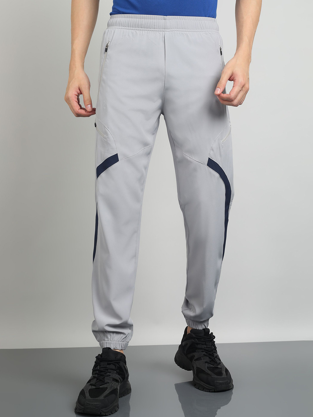 

Moda Rapido Men Striped Mid Rise Rapid-Dry Joggers, Grey