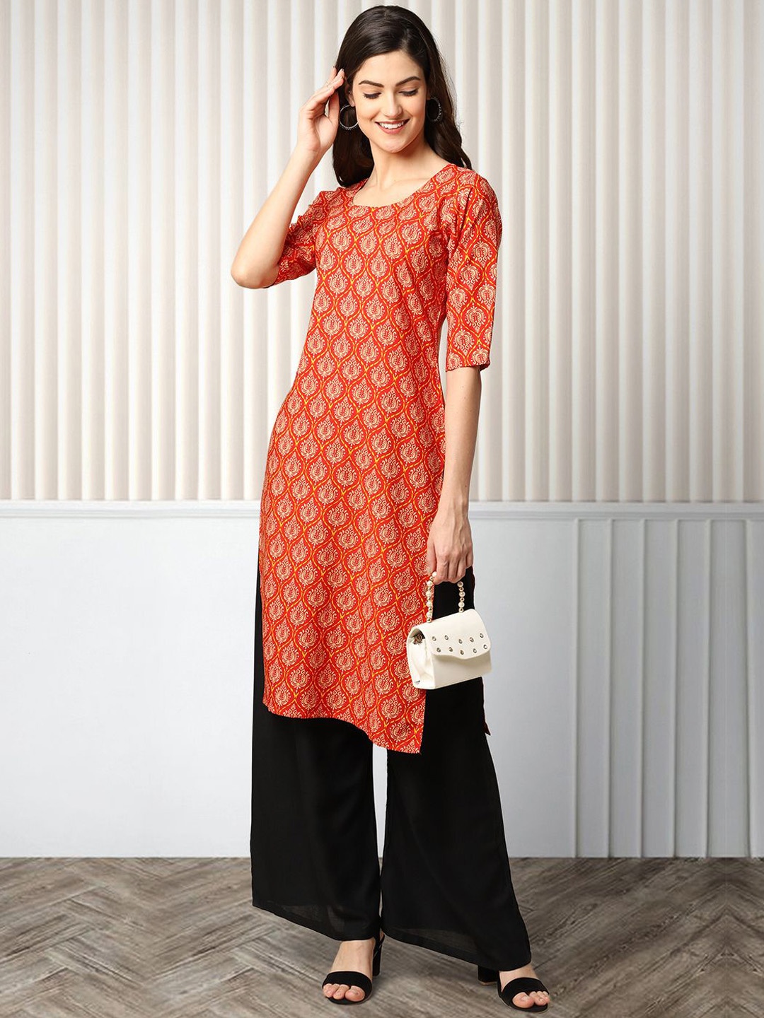 

Moda Rapido Ethnic Motifs Printed Round-Neck Straight Kurta, Orange