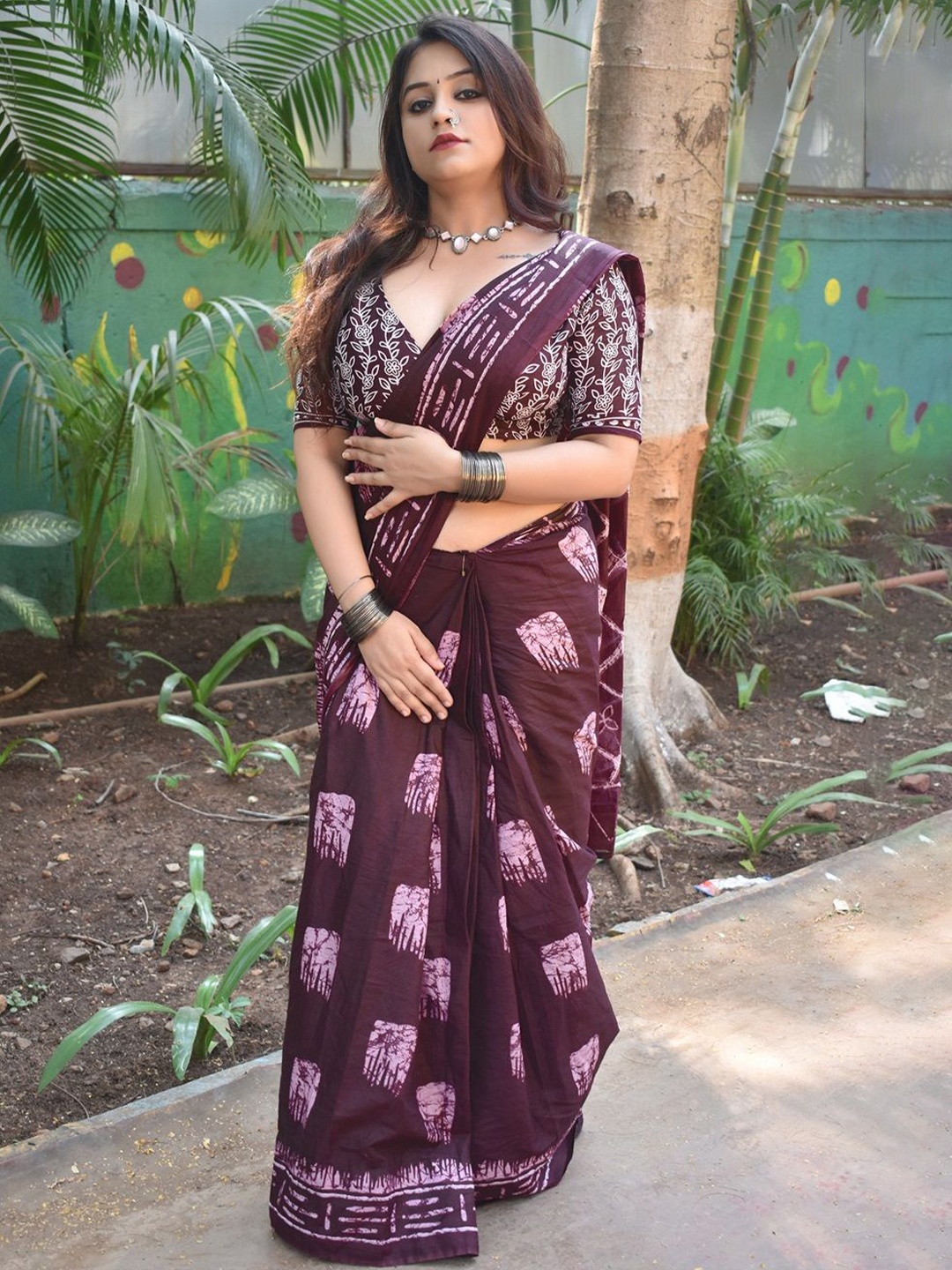 

HERE&NOW Printed Pure Cotton Ikat Saree, Burgundy