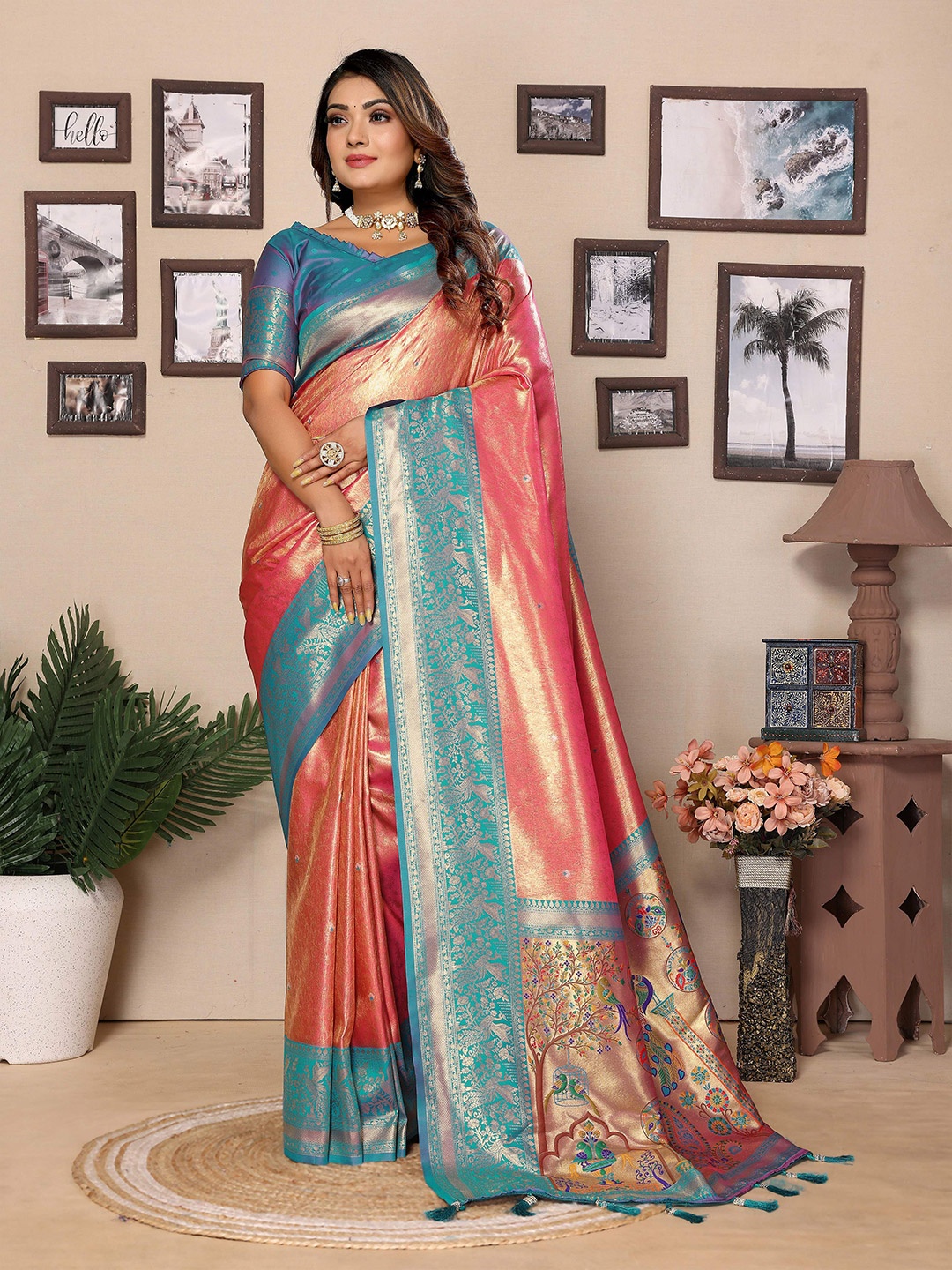 

Vintro Woven Design Zari Tissue Paithani Saree, Teal