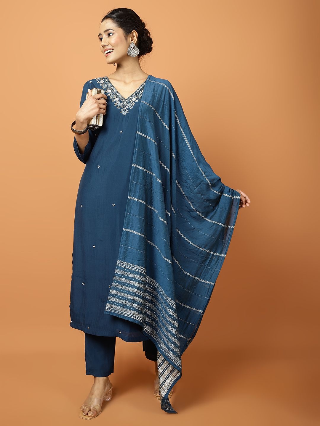 

Meena Bazaar Floral Embroidered V-Neck Thread Work Straight Kurta With Trouser And Dupatta, Blue