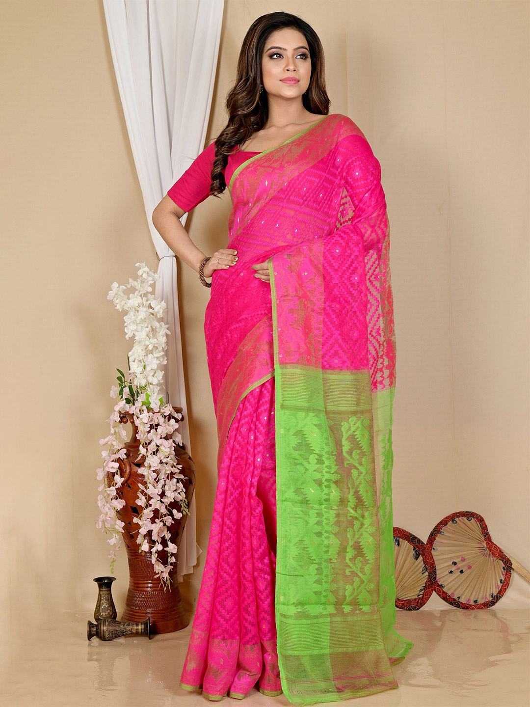 

PuJoy Woven Design Jamdani Saree, Pink