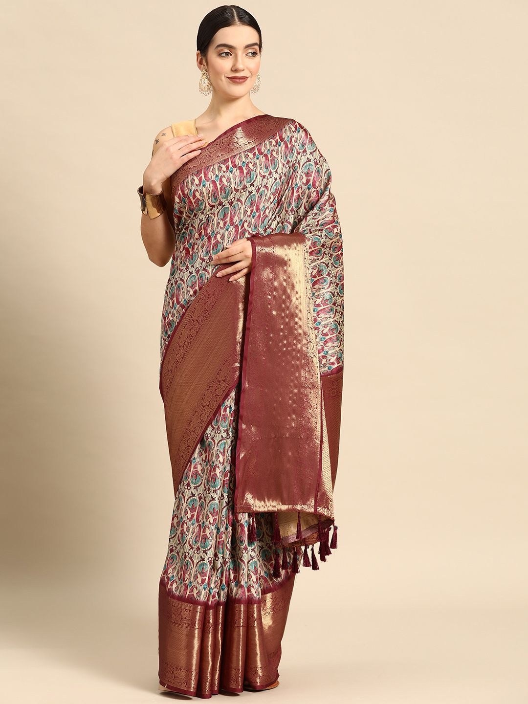 

DIVASTRI Kanchipuram Pattu Silk Zari Woven Digital Print Saree With Woven Border & Pallu, Off white