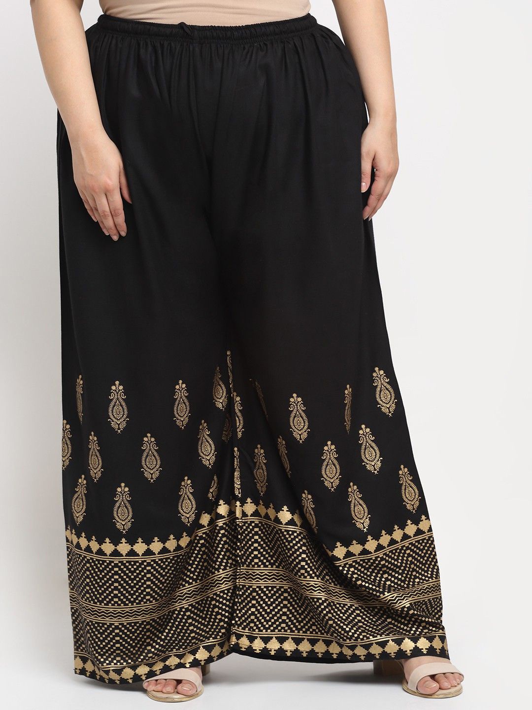 

STYLE PREZONE Women Floral Printed Relaxed Pleated Trousers, Black