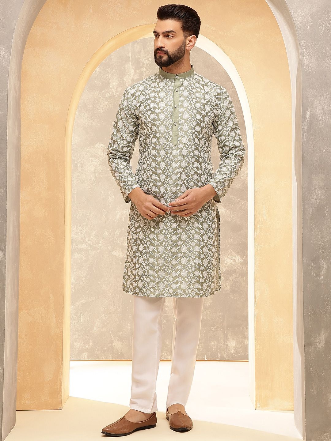 

Anouk Green Floral Embroidered Mandarin Collar Kurta With Pyjama