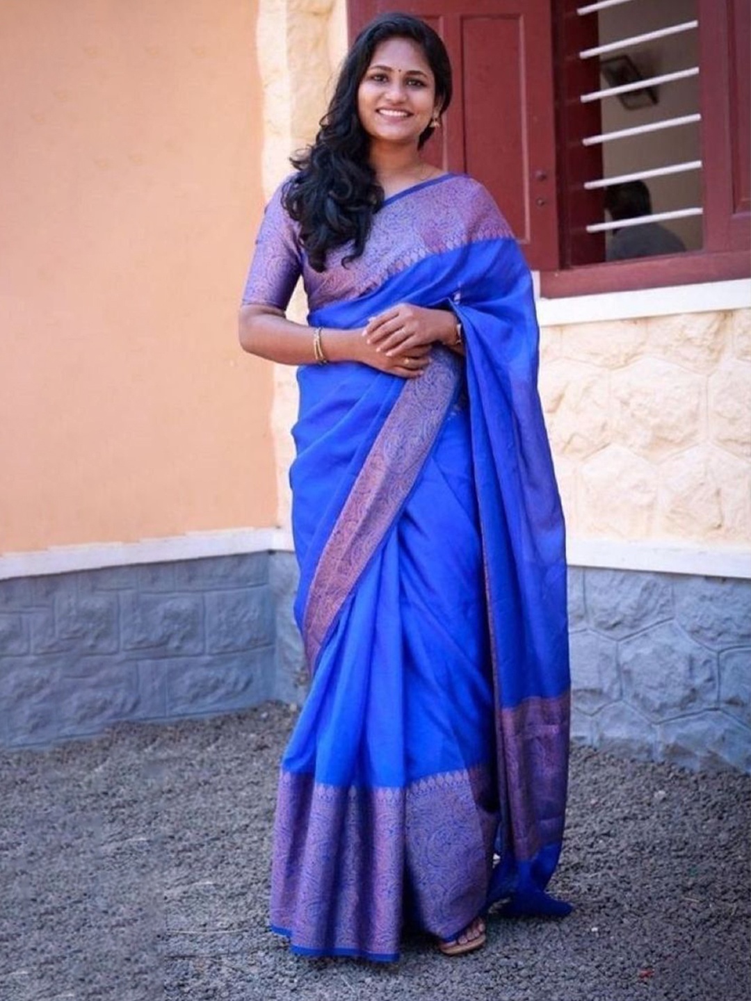 

Taslar Zari Pure Silk Banarasi Saree, Blue