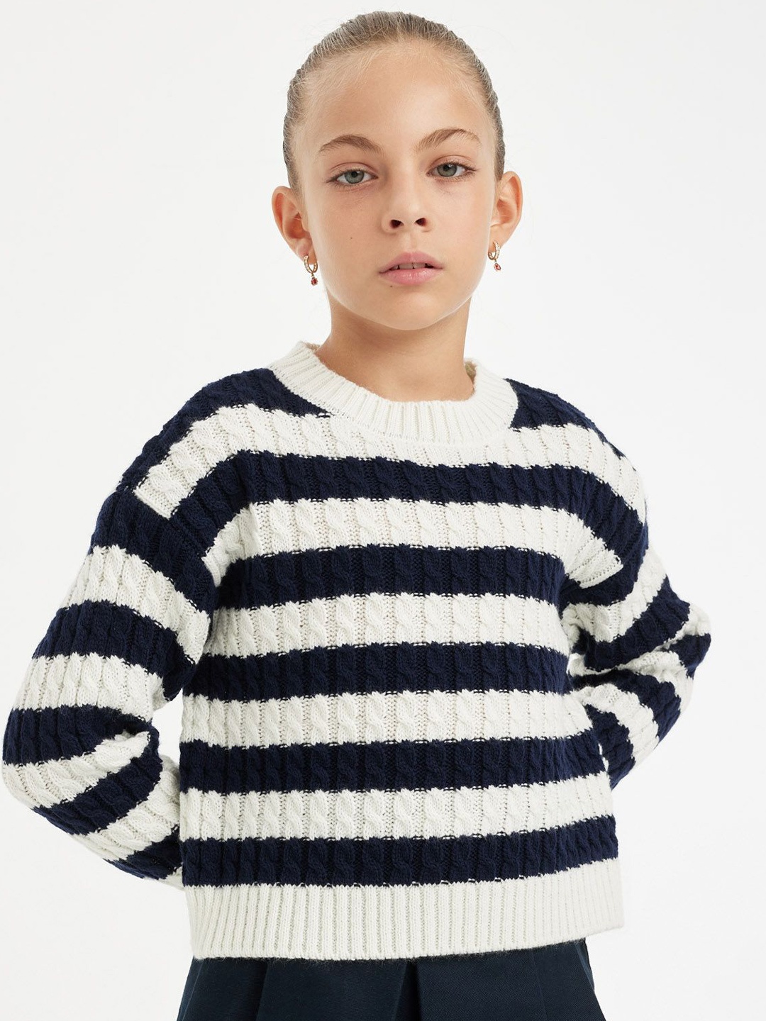 

DeFacto Girls Striped Self Design Pullover Sweater, White