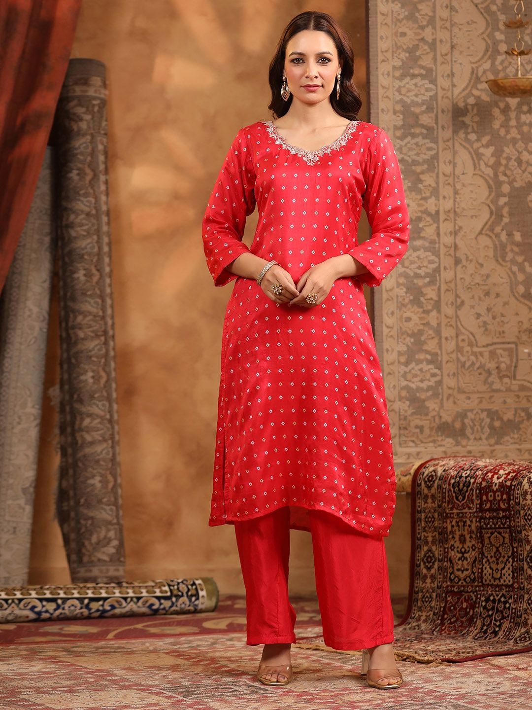 

Meena Bazaar Woven Design V-Neck Beads and Stones Straight Kurta With Trouser And Dupatta, Red