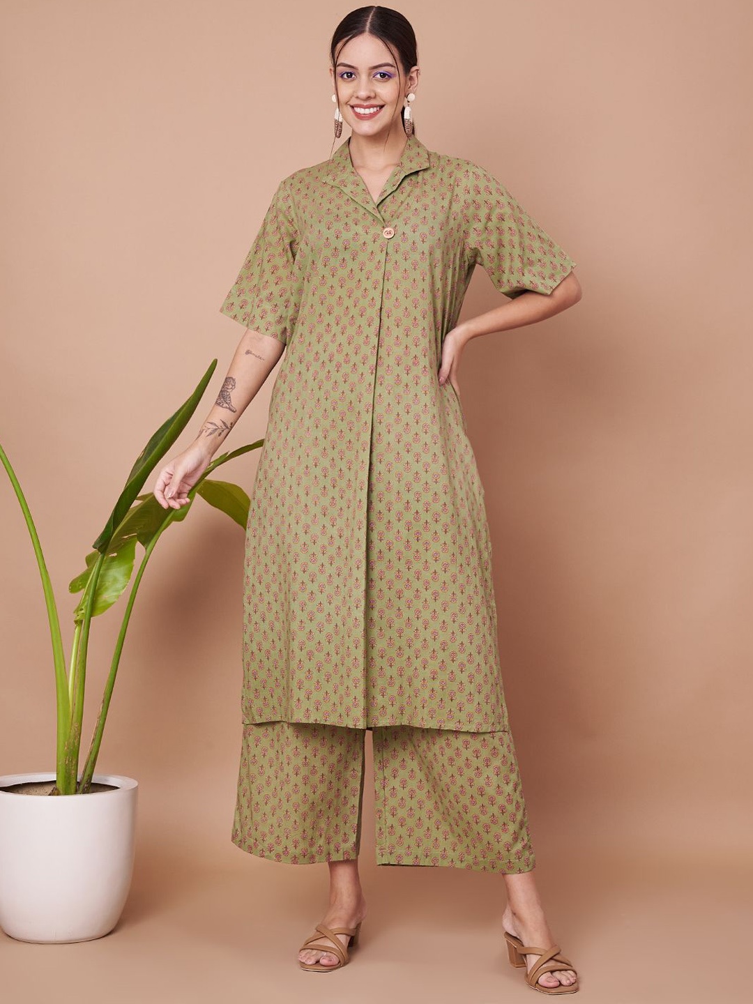 

JAPER KURTI Floral Printed Shirt Collar Pure Cotton Kurta with Palazzos, Olive