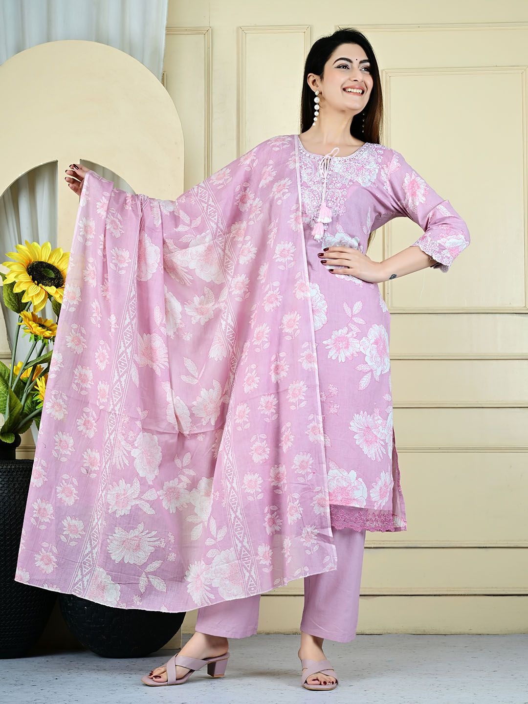 

Meena Bazaar Floral Printed Tie-Up Neck Straight Cotton Kurta With Trouser And Dupatta, Pink