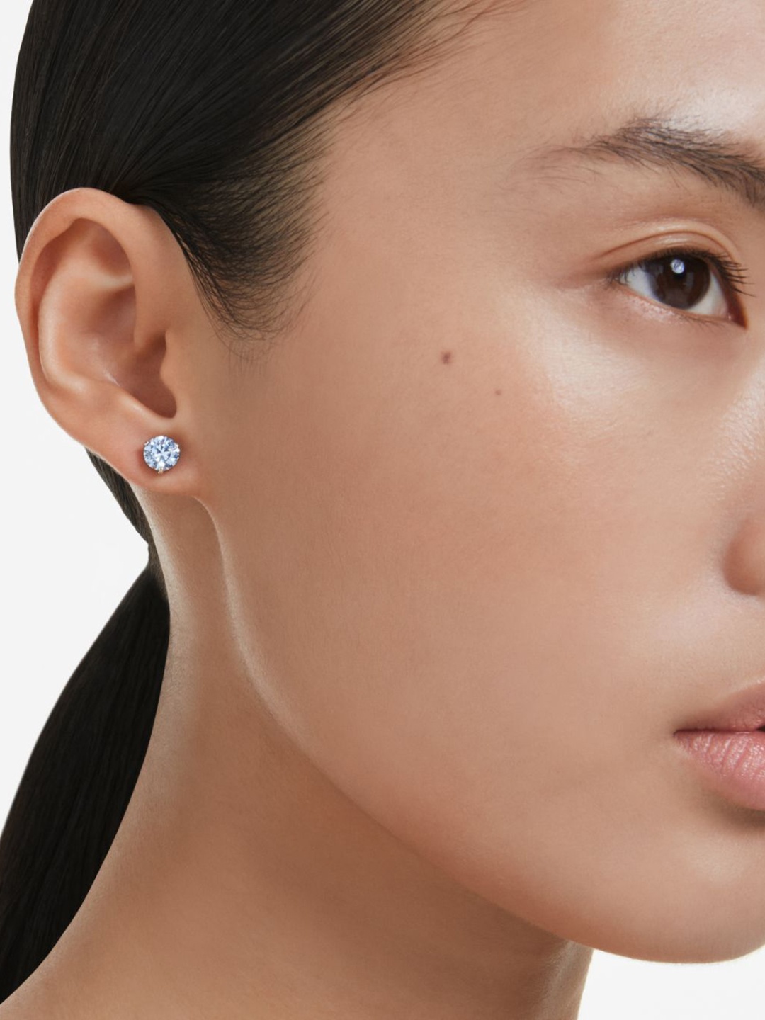 

SWAROVSKI Rhodium-Plated Circular Shaped Crystal Studded Stud, Silver