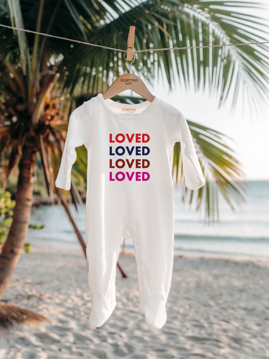 

FFLIRTYGO Infants Printed Cotton Sleepsuit, White