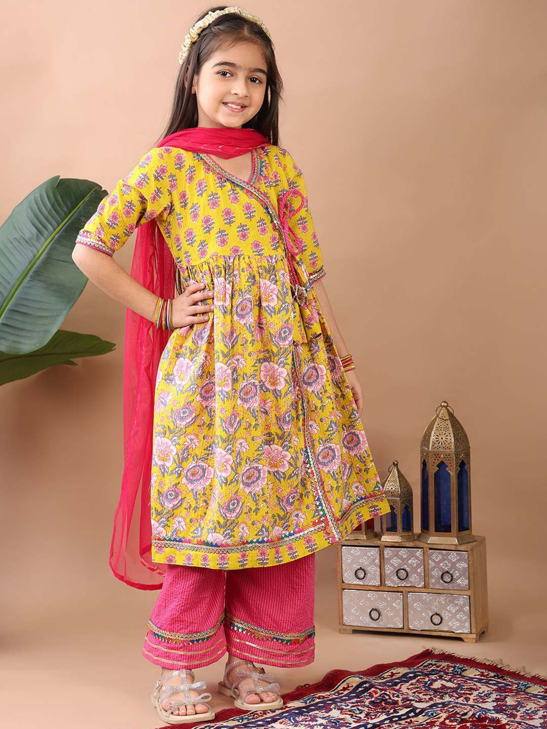 

Here&Now X Kinder Kids Girls Floral Printed Angrakha Pure Cotton Kurta with Palazzos & With Dupatta, Yellow