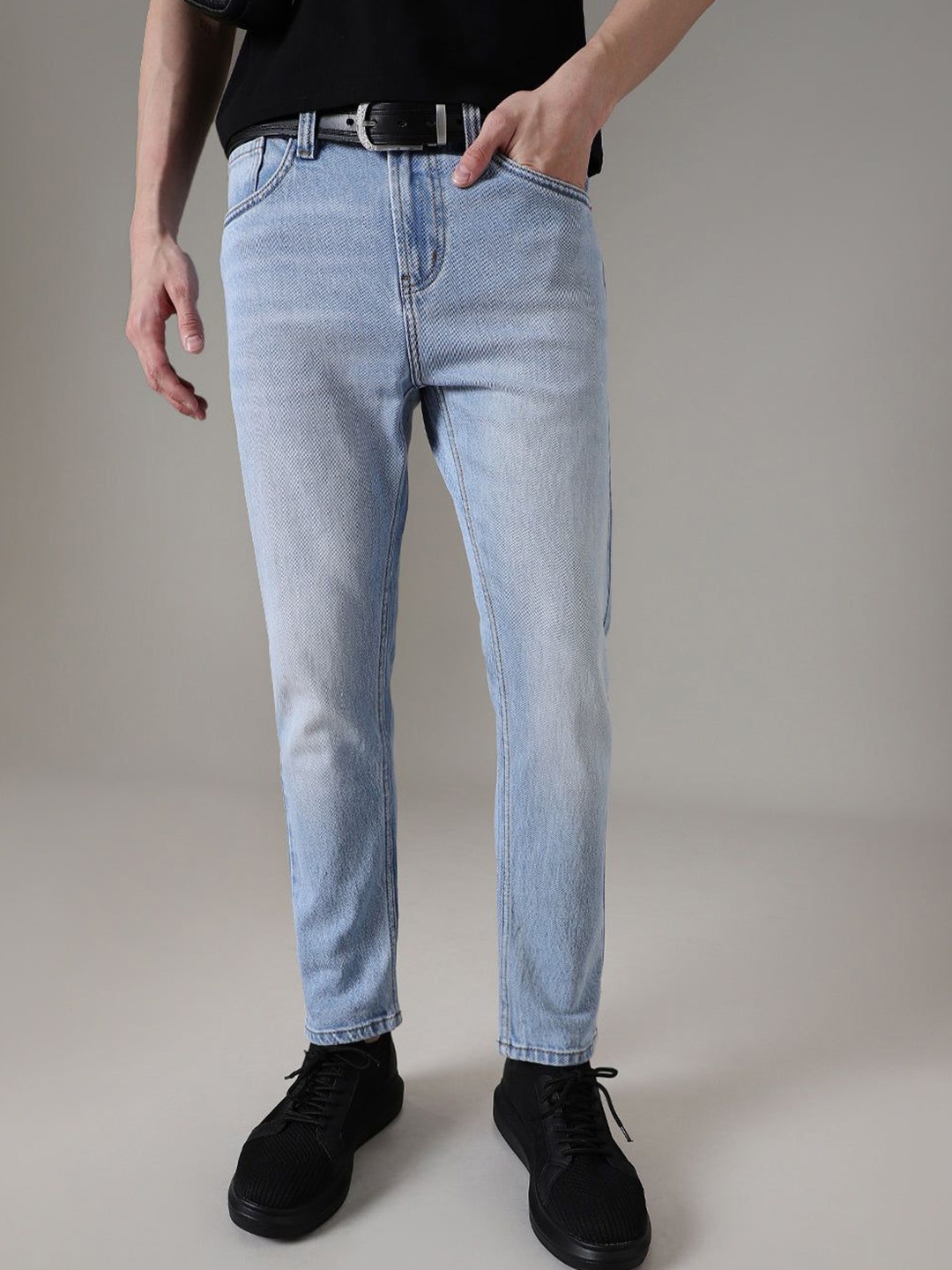 

Banana Club Men Straight Fit Light Fade Stretchable Jeans, Blue