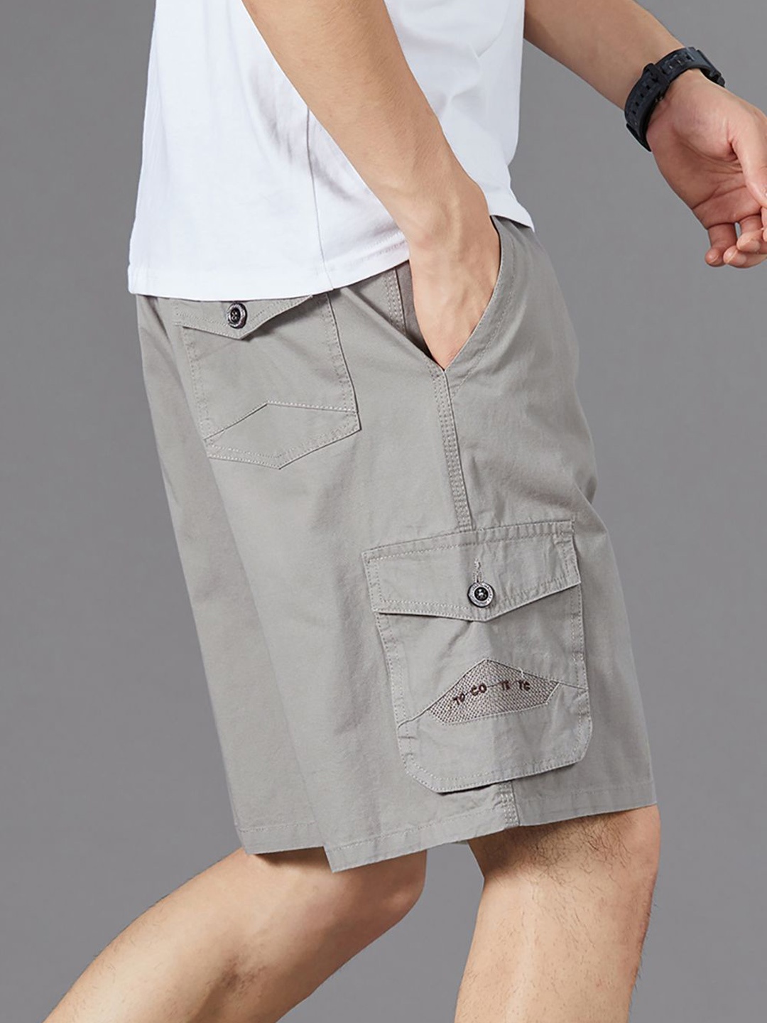 

StyleCast x Revolte Men Shorts, Grey