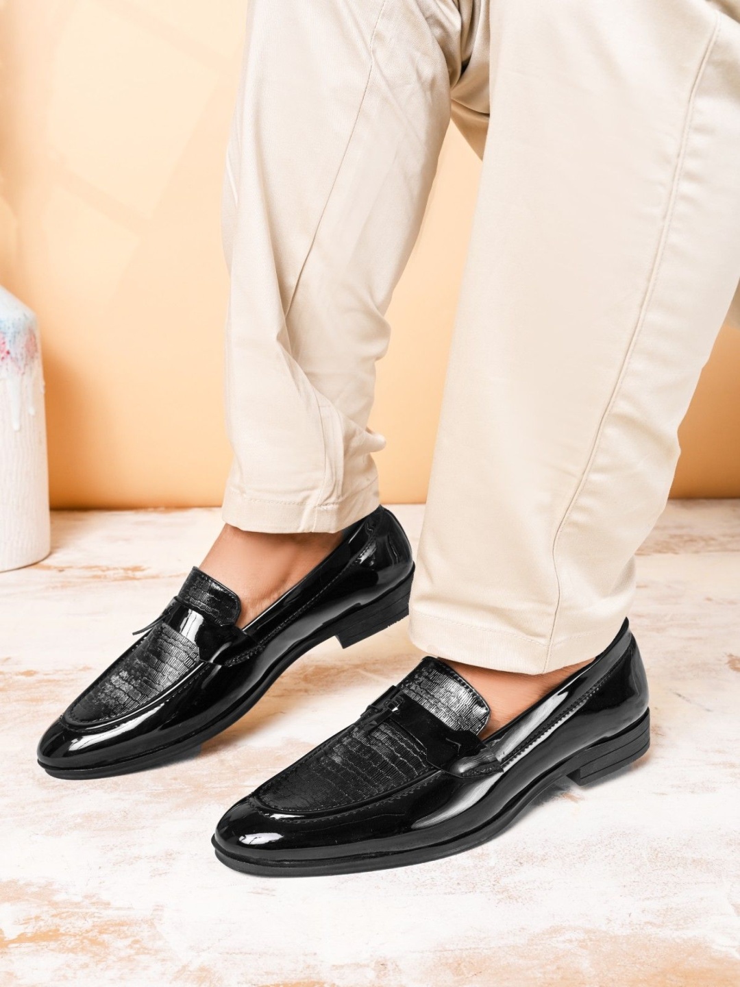 

House of Pataudi Men Textured Comfortable Formal Moccasin Loafers, Black