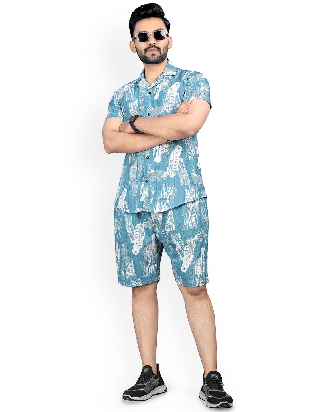 

VIMALNATH SYNTHETICS Abstract Printed Shirt With Shorts, Turquoise blue
