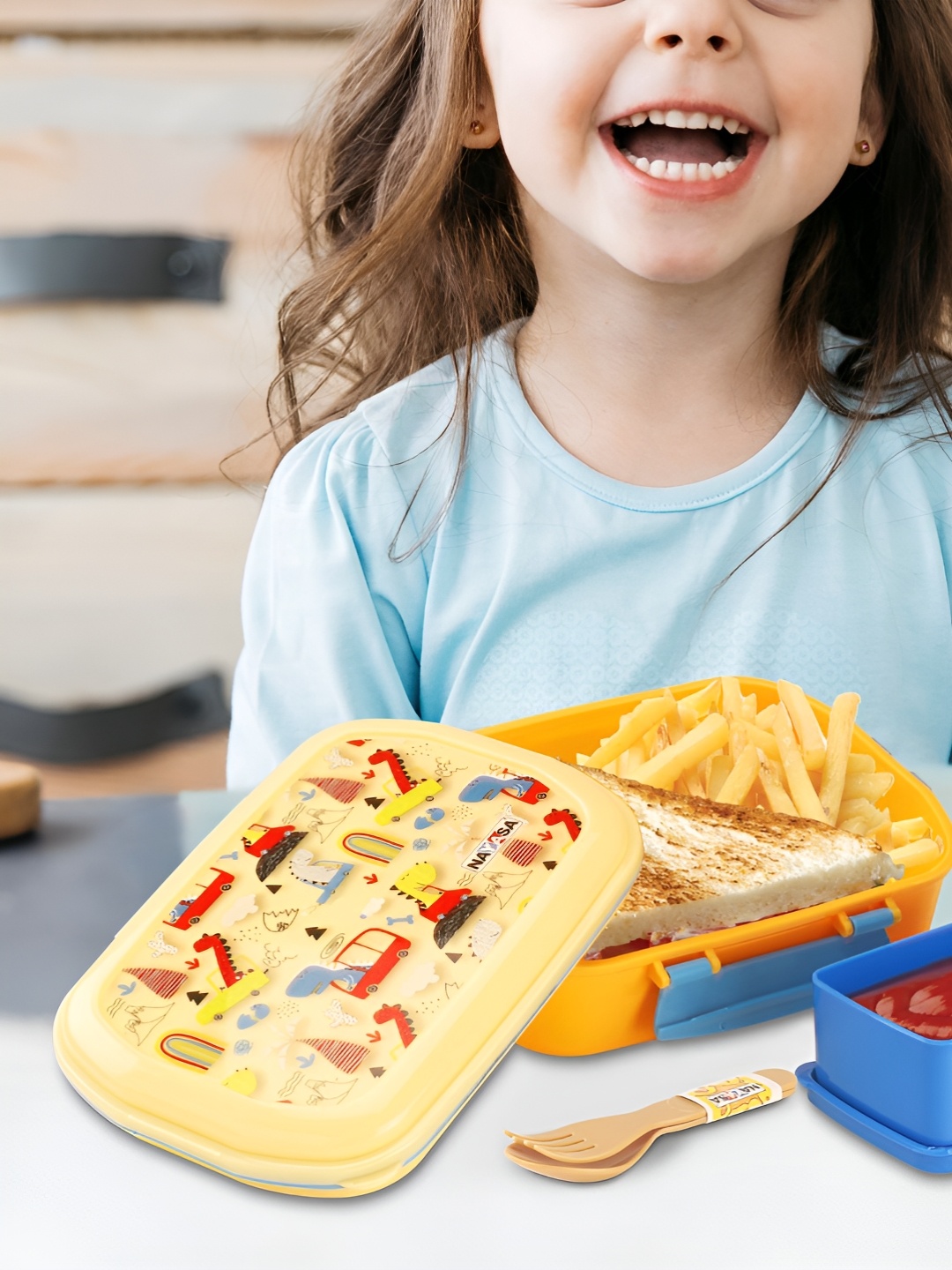 

Nayasa Yellow On The Go DLX Leakproof Airtight Lunchbox