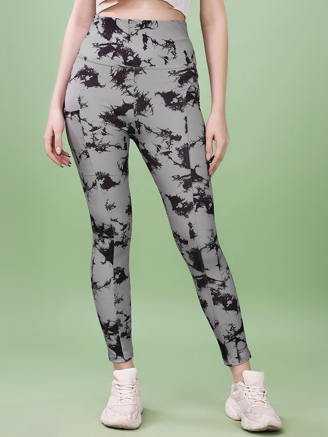 

POOJARAN SAREE Women Printed High Rise Tights, Grey