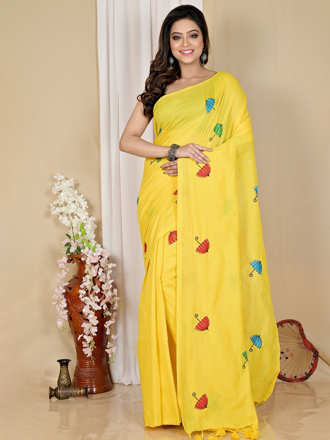 

DipDiya Pure Cotton Taant Saree, Yellow