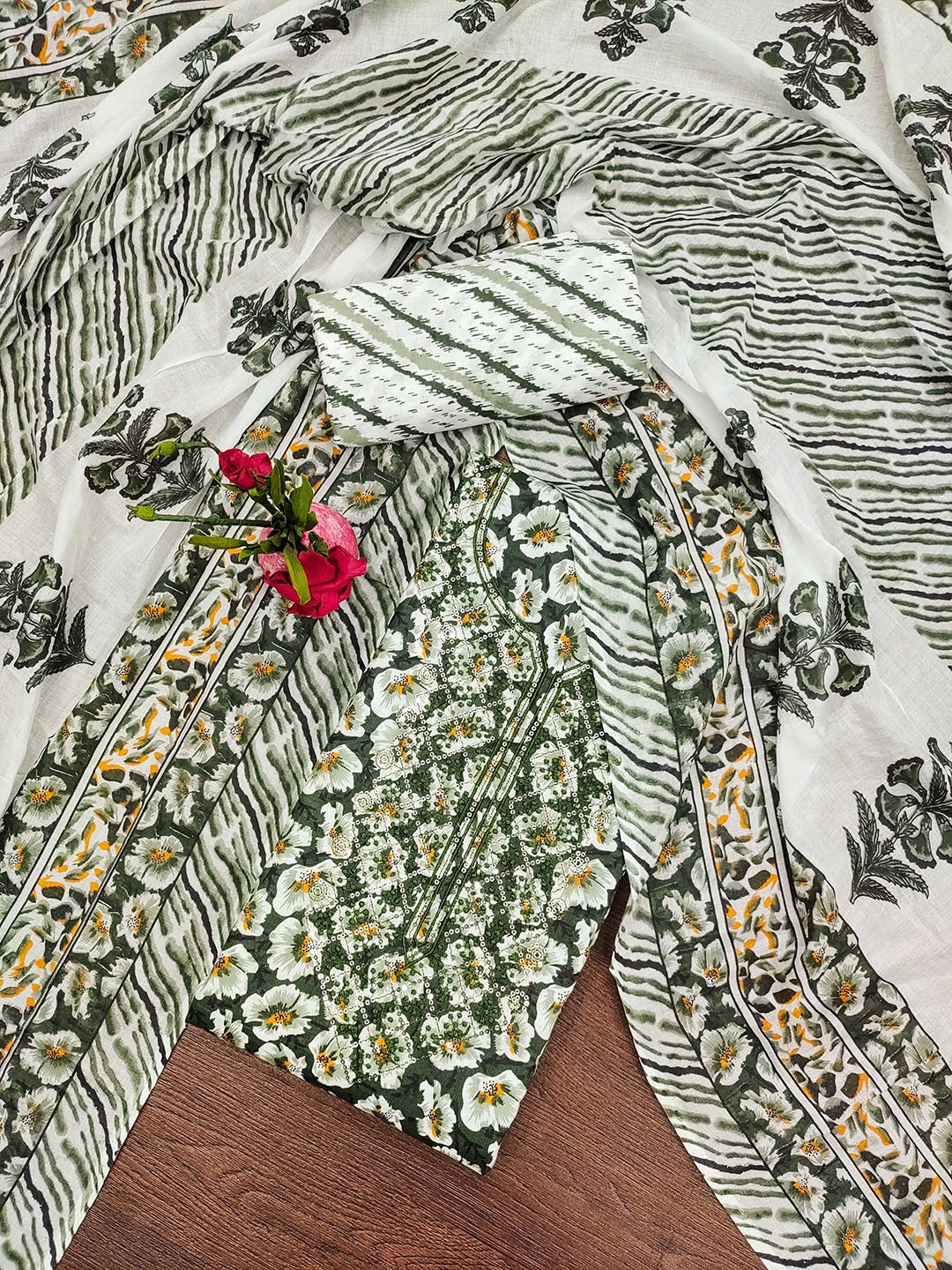 

SHADOW & SAINING Printed Unstitched Dress Material, White